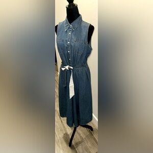 Tommy Hilfiger Denim Button-Up Dress with reversible Belt. Size 12